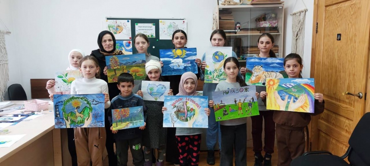Обучающиеся центра дополнительного образования детей Чародинского района приняли участие во всероссийском конкурсе экологических рисунков